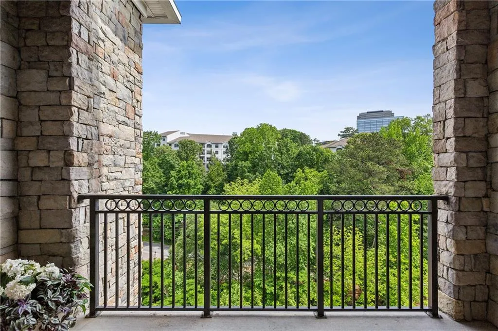 3280 Stillhouse Lane Se Unit 401, Atlanta, Georgia 30339, 2 Bedrooms Bedrooms, 0 ,2 BathroomsBathrooms,Residential,For Sale,3280 Stillhouse Lane Se Unit 401,7756266