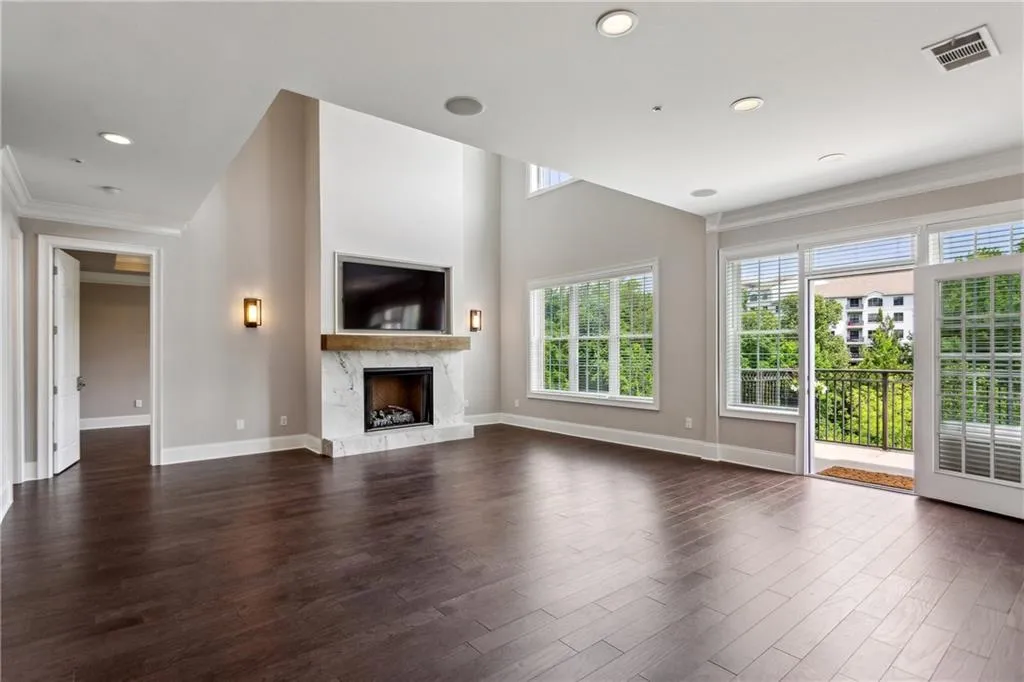 3280 Stillhouse Lane Se Unit 401, Atlanta, Georgia 30339, 2 Bedrooms Bedrooms, 0 ,2 BathroomsBathrooms,Residential,For Sale,3280 Stillhouse Lane Se Unit 401,7756266