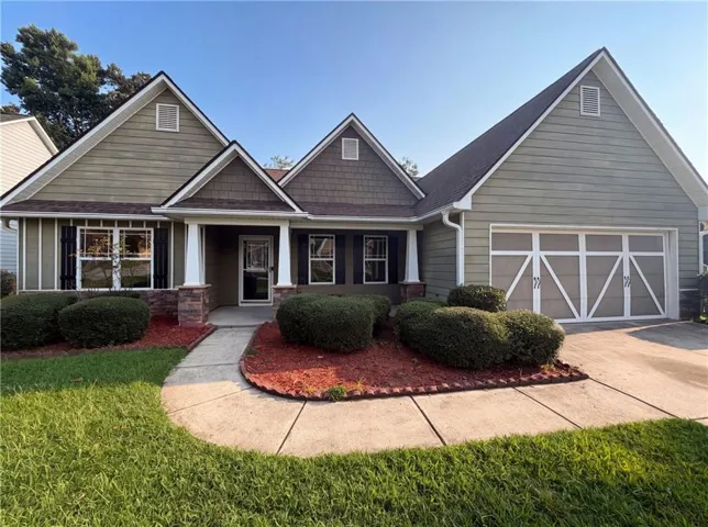 453 Castle Top Lane, Lawrenceville, Georgia 30045