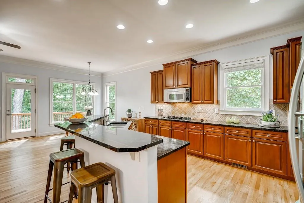 710 Trowgate Court, Sandy Springs, Georgia 30350, 5 Bedrooms Bedrooms, ,4 BathroomsBathrooms,Residential,Sold,710 Trowgate Court,6881766