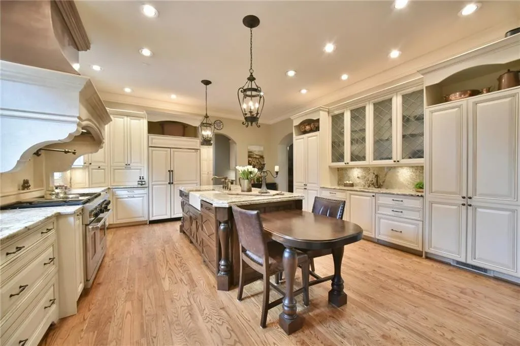 4682 Dudley Lane, Sandy Springs, Georgia 30327, 7 Bedrooms Bedrooms, ,5 BathroomsBathrooms,Residential,Sold,4682 Dudley Lane,5669089