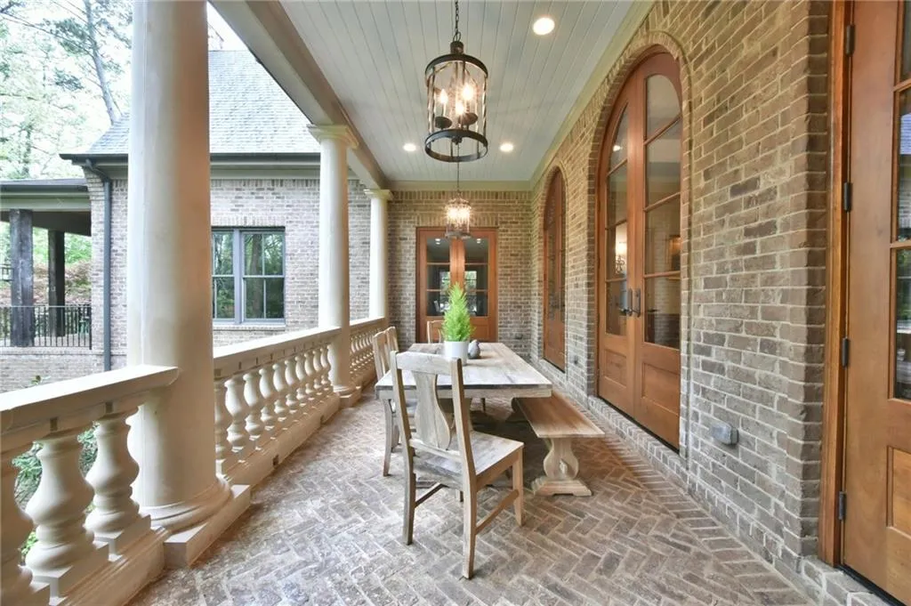 4682 Dudley Lane, Sandy Springs, Georgia 30327, 7 Bedrooms Bedrooms, ,5 BathroomsBathrooms,Residential,Sold,4682 Dudley Lane,5669089