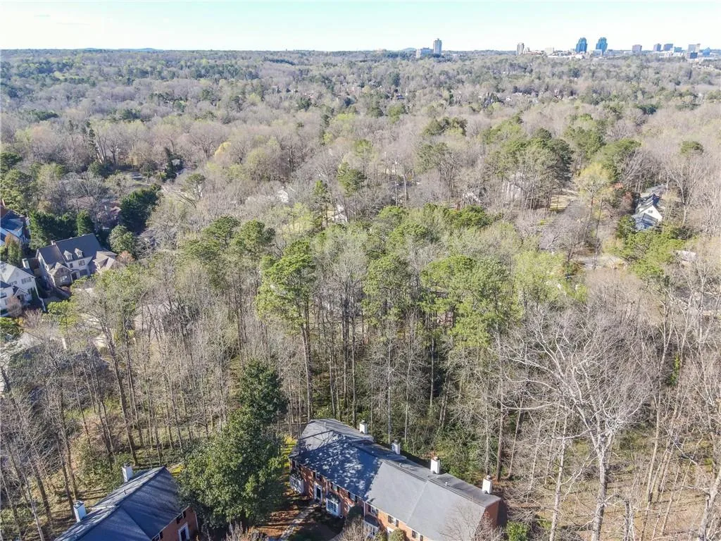 1160 Windsor Parkway Unit 5, Atlanta, Georgia 30319, 3 Bedrooms Bedrooms, ,2 BathroomsBathrooms,Residential,Sold,1160 Windsor Parkway Unit 5,7184476
