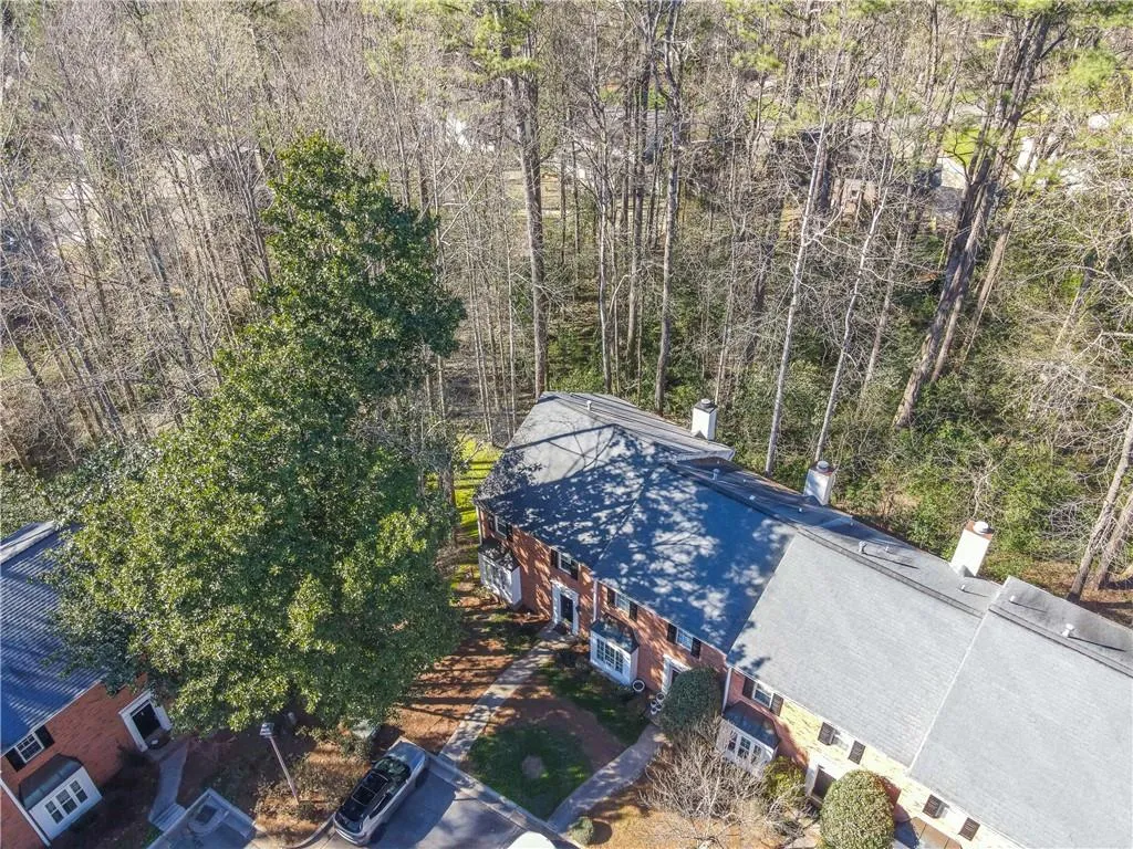 1160 Windsor Parkway Unit 5, Atlanta, Georgia 30319, 3 Bedrooms Bedrooms, ,2 BathroomsBathrooms,Residential,Sold,1160 Windsor Parkway Unit 5,7184476