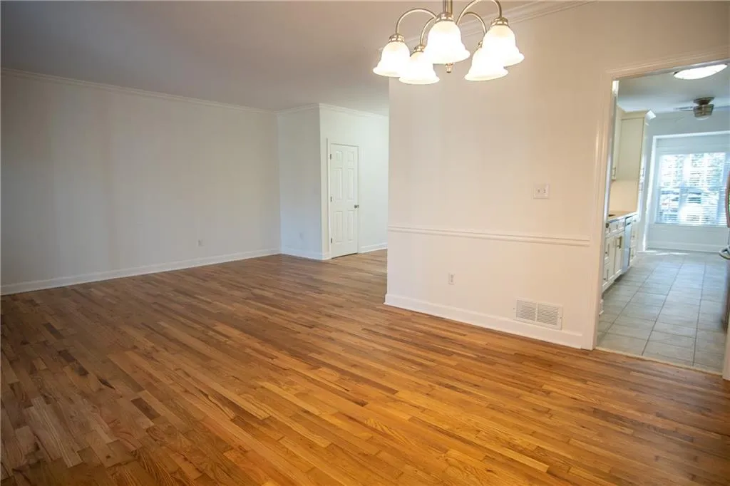 1160 Windsor Parkway Unit 5, Atlanta, Georgia 30319, 3 Bedrooms Bedrooms, ,2 BathroomsBathrooms,Residential,Sold,1160 Windsor Parkway Unit 5,7184476