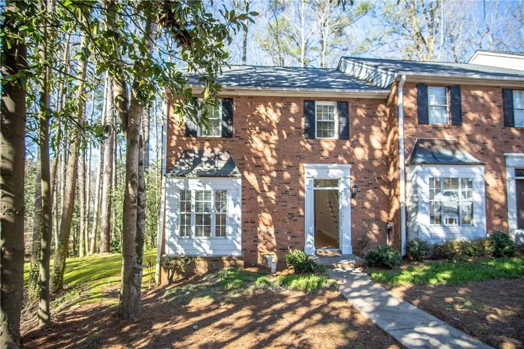 1160 Windsor Parkway Unit 5, Atlanta, Georgia 30319, 3 Bedrooms Bedrooms, ,2 BathroomsBathrooms,Residential,Sold,1160 Windsor Parkway Unit 5,7184476