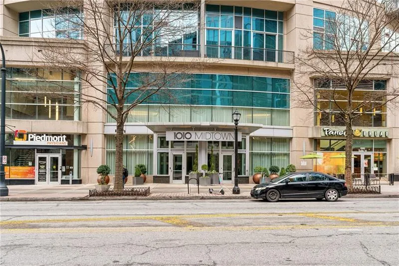 1080 Peachtree Street Ne Unit 2006, Atlanta, Georgia 30309, 1 Bedroom Bedrooms, ,1 BathroomBathrooms,Residential,For Sale,1080 Peachtree Street Ne Unit 2006,7638084