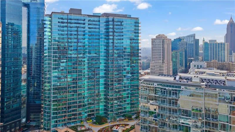 1080 Peachtree Street Ne Unit 2006, Atlanta, Georgia 30309, 1 Bedroom Bedrooms, ,1 BathroomBathrooms,Residential,For Sale,1080 Peachtree Street Ne Unit 2006,7638084