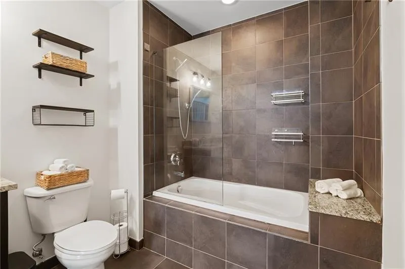 1080 Peachtree Street Ne Unit 2006, Atlanta, Georgia 30309, 1 Bedroom Bedrooms, ,1 BathroomBathrooms,Residential,For Sale,1080 Peachtree Street Ne Unit 2006,7638084
