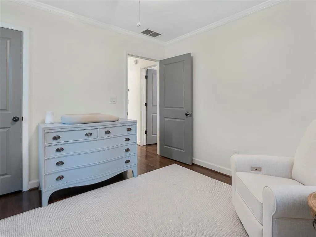 501 Hilderbrand Drive, Atlanta, Georgia 30328, 3 Bedrooms Bedrooms, ,2 BathroomsBathrooms,Residential,Sold,501 Hilderbrand Drive,6953725