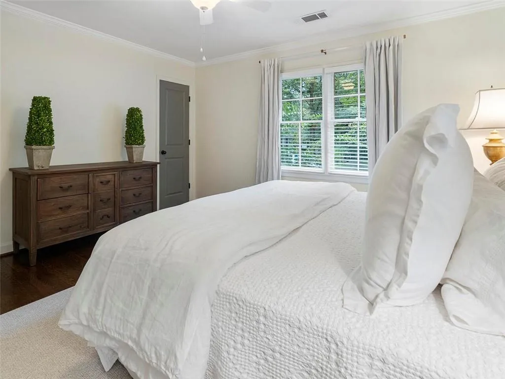 501 Hilderbrand Drive, Atlanta, Georgia 30328, 3 Bedrooms Bedrooms, ,2 BathroomsBathrooms,Residential,Sold,501 Hilderbrand Drive,6953725
