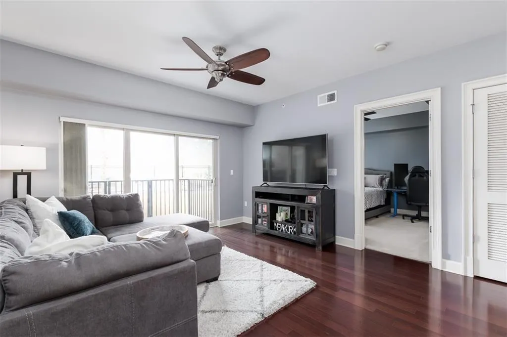 200 River Vista Drive Unit 119, Atlanta, Georgia 30339, 2 Bedrooms Bedrooms, ,2 BathroomsBathrooms,Residential,Sold,200 River Vista Drive Unit 119,6845874