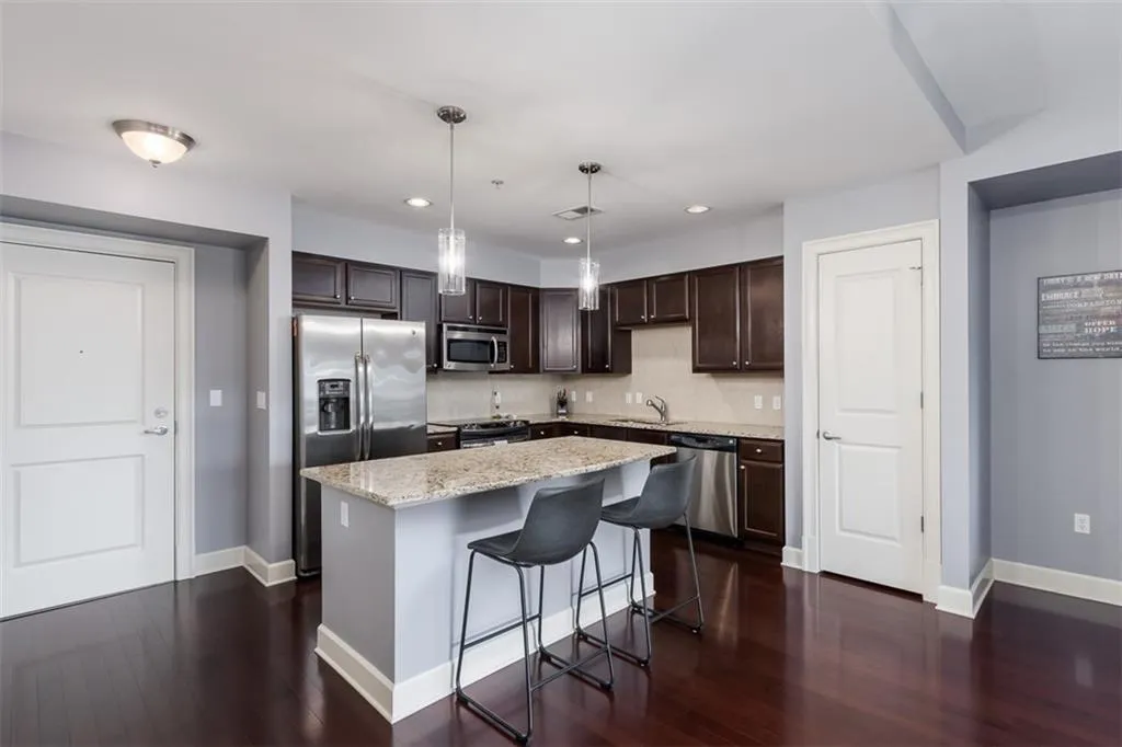 200 River Vista Drive Unit 119, Atlanta, Georgia 30339, 2 Bedrooms Bedrooms, ,2 BathroomsBathrooms,Residential,Sold,200 River Vista Drive Unit 119,6845874