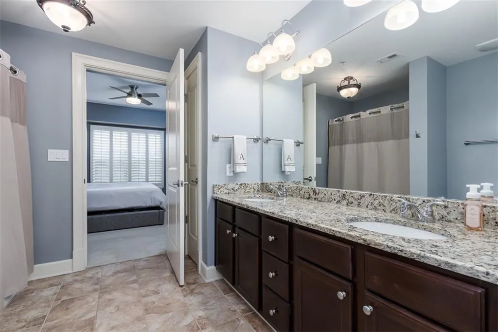 200 River Vista Drive Unit 119, Atlanta, Georgia 30339, 2 Bedrooms Bedrooms, ,2 BathroomsBathrooms,Residential,Sold,200 River Vista Drive Unit 119,6845874