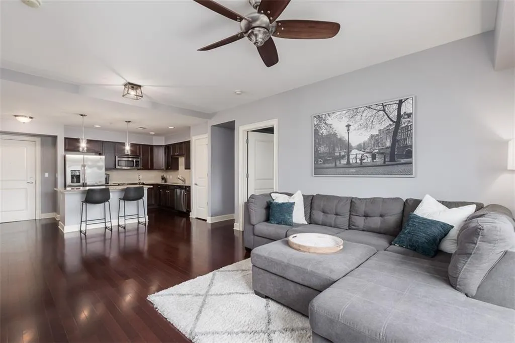 200 River Vista Drive Unit 119, Atlanta, Georgia 30339, 2 Bedrooms Bedrooms, ,2 BathroomsBathrooms,Residential,Sold,200 River Vista Drive Unit 119,6845874