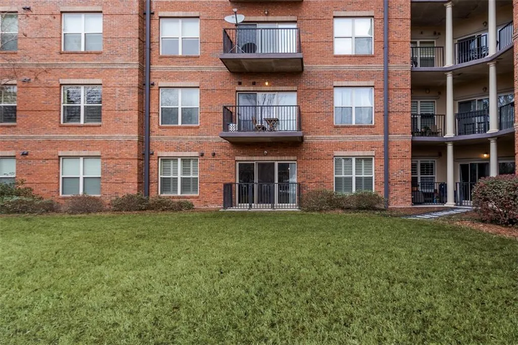 200 River Vista Drive Unit 119, Atlanta, Georgia 30339, 2 Bedrooms Bedrooms, ,2 BathroomsBathrooms,Residential,Sold,200 River Vista Drive Unit 119,6845874