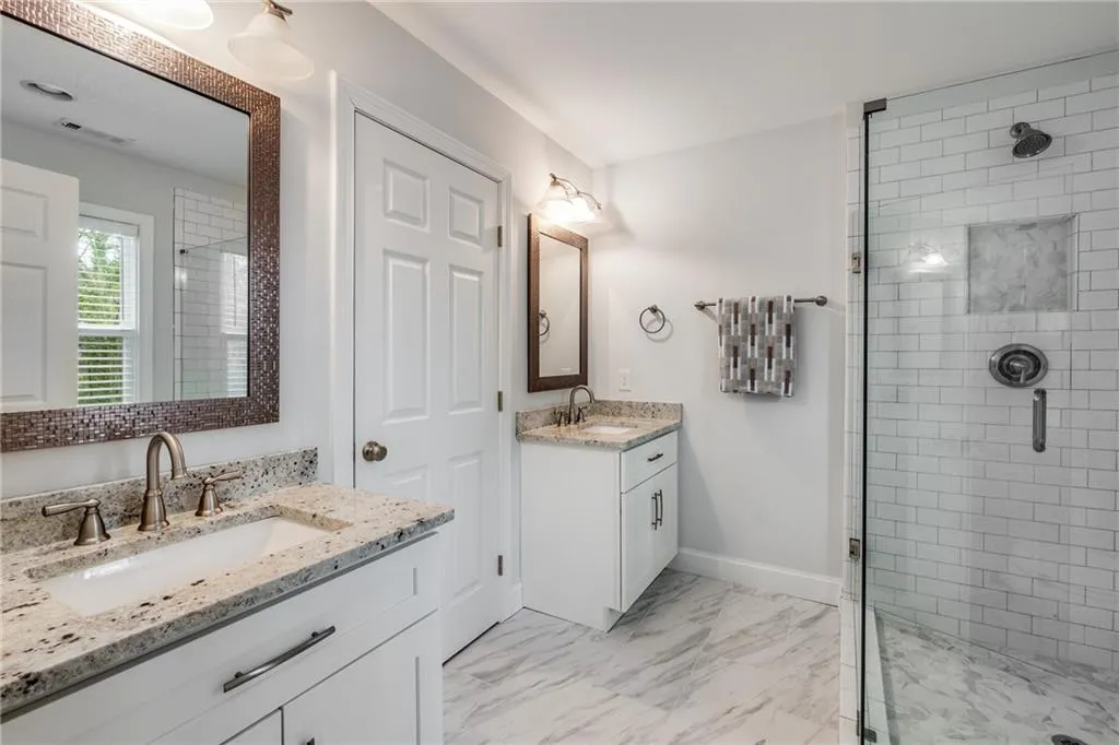 8140 Jett Ferry Road, Sandy Springs, Georgia 30350, 6 Bedrooms Bedrooms, ,6 BathroomsBathrooms,Residential,Sold,8140 Jett Ferry Road,7025811