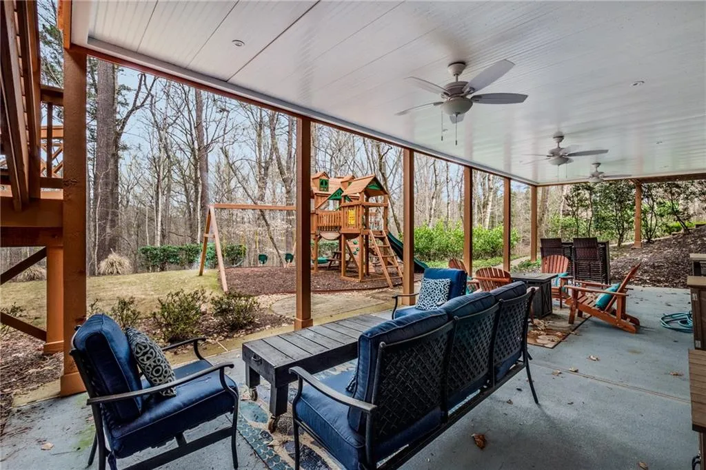 8140 Jett Ferry Road, Sandy Springs, Georgia 30350, 6 Bedrooms Bedrooms, ,6 BathroomsBathrooms,Residential,Sold,8140 Jett Ferry Road,7025811