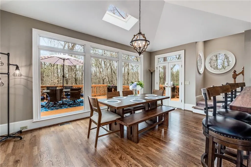 8140 Jett Ferry Road, Sandy Springs, Georgia 30350, 6 Bedrooms Bedrooms, ,6 BathroomsBathrooms,Residential,Sold,8140 Jett Ferry Road,7025811