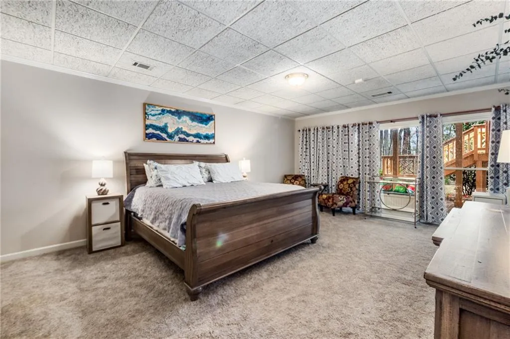 8140 Jett Ferry Road, Sandy Springs, Georgia 30350, 6 Bedrooms Bedrooms, ,6 BathroomsBathrooms,Residential,Sold,8140 Jett Ferry Road,7025811