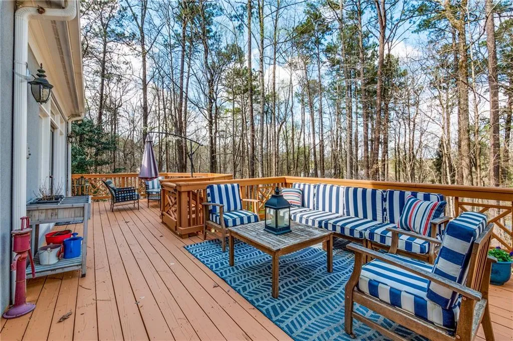 8140 Jett Ferry Road, Sandy Springs, Georgia 30350, 6 Bedrooms Bedrooms, ,6 BathroomsBathrooms,Residential,Sold,8140 Jett Ferry Road,7025811