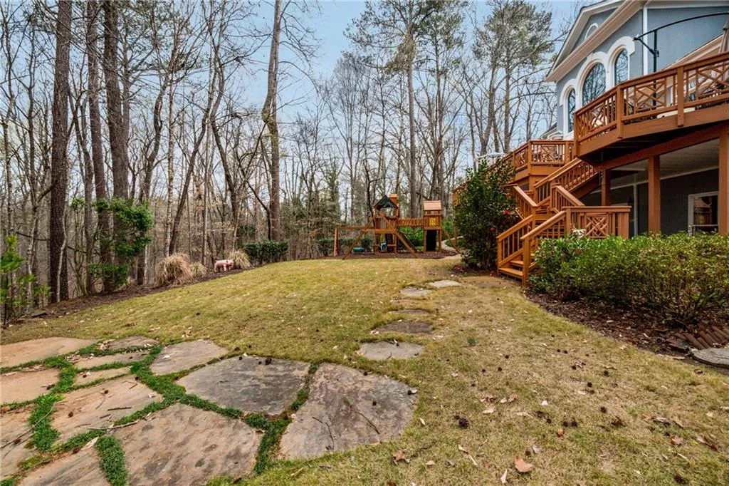 8140 Jett Ferry Road, Sandy Springs, Georgia 30350, 6 Bedrooms Bedrooms, ,6 BathroomsBathrooms,Residential,Sold,8140 Jett Ferry Road,7025811