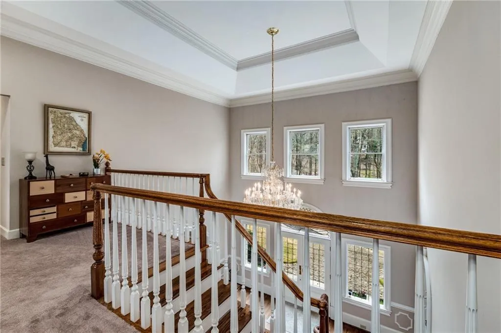 8140 Jett Ferry Road, Sandy Springs, Georgia 30350, 6 Bedrooms Bedrooms, ,6 BathroomsBathrooms,Residential,Sold,8140 Jett Ferry Road,7025811