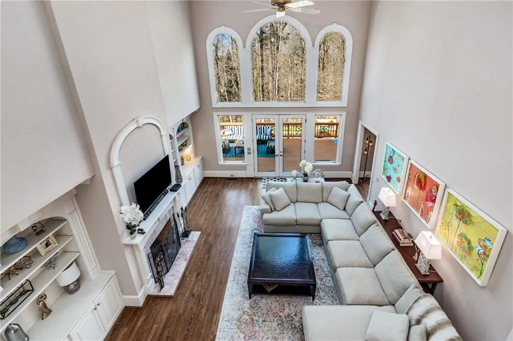 8140 Jett Ferry Road, Sandy Springs, Georgia 30350, 6 Bedrooms Bedrooms, ,6 BathroomsBathrooms,Residential,Sold,8140 Jett Ferry Road,7025811