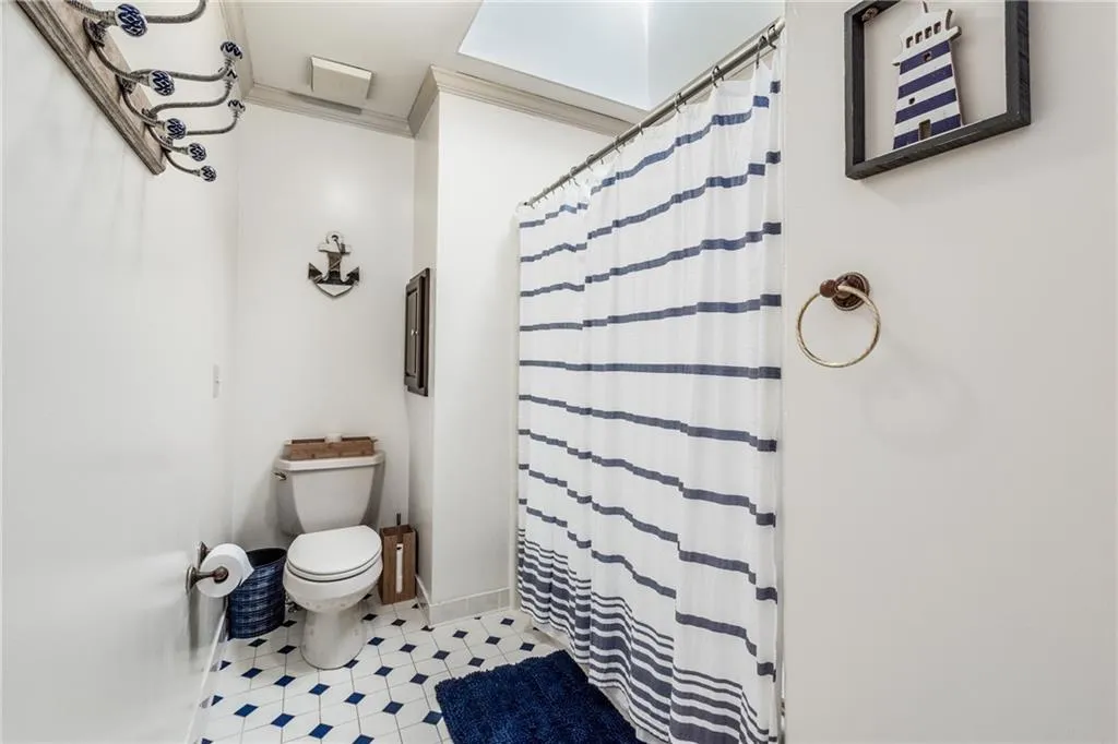 8140 Jett Ferry Road, Sandy Springs, Georgia 30350, 6 Bedrooms Bedrooms, ,6 BathroomsBathrooms,Residential,Sold,8140 Jett Ferry Road,7025811