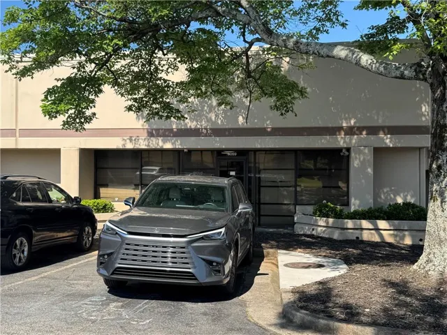 6069 Oakbrook Parkway, Norcross, Georgia 30093