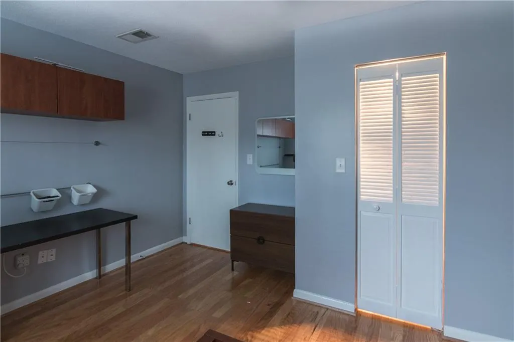 6900 Roswell Road Unit Q7, Atlanta, Georgia 30328, 2 Bedrooms Bedrooms, ,2 BathroomsBathrooms,Residential,Sold,6900 Roswell Road Unit Q7,5821270