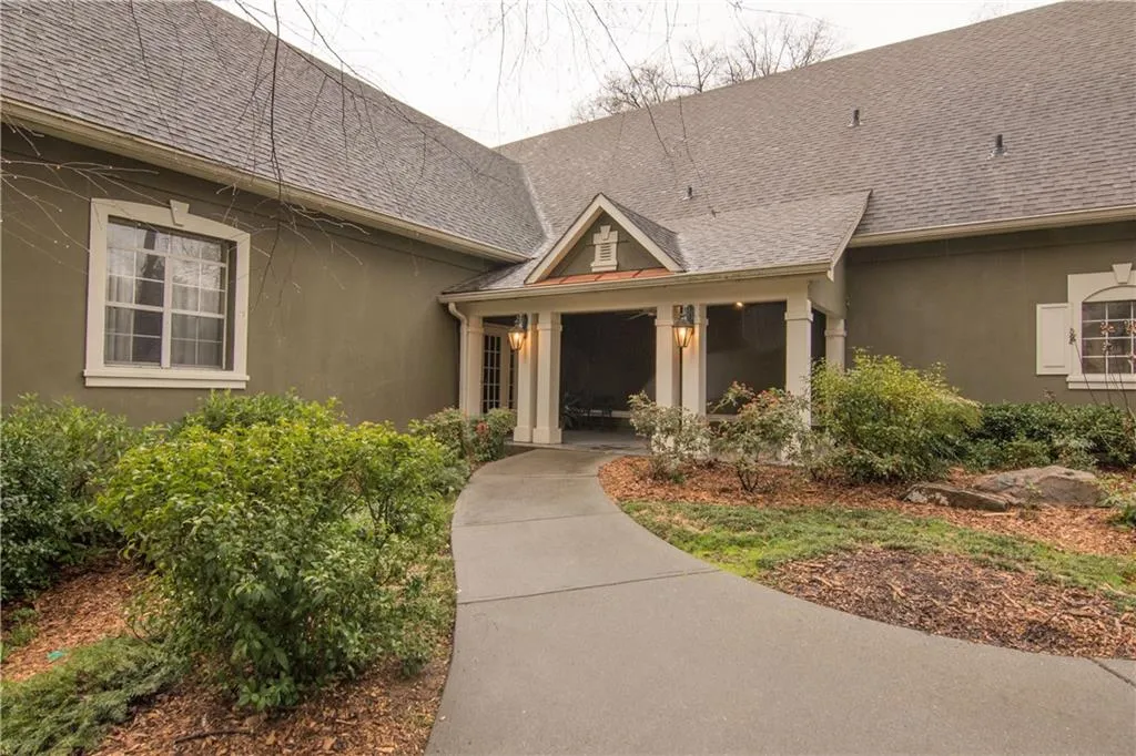 6900 Roswell Road Unit Q7, Atlanta, Georgia 30328, 2 Bedrooms Bedrooms, ,2 BathroomsBathrooms,Residential,Sold,6900 Roswell Road Unit Q7,5821270
