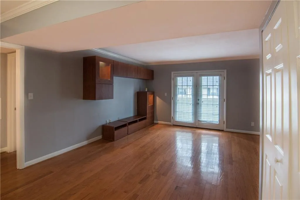 6900 Roswell Road Unit Q7, Atlanta, Georgia 30328, 2 Bedrooms Bedrooms, ,2 BathroomsBathrooms,Residential,Sold,6900 Roswell Road Unit Q7,5821270