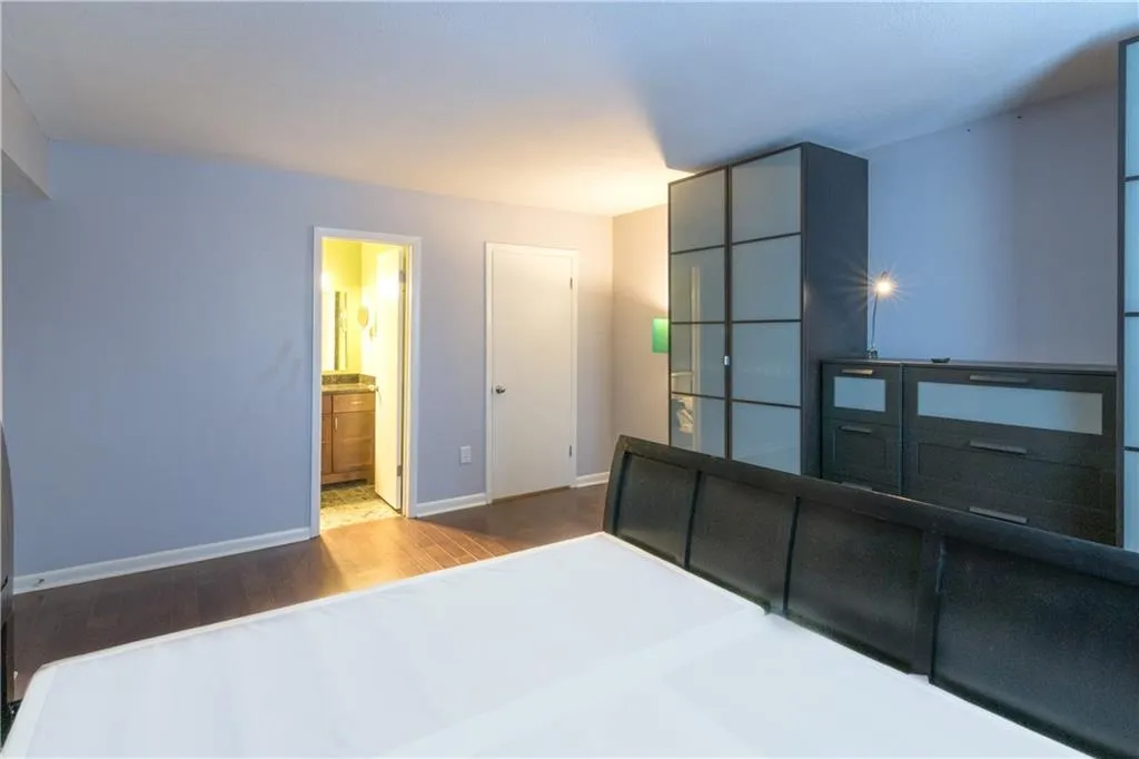 6900 Roswell Road Unit Q7, Atlanta, Georgia 30328, 2 Bedrooms Bedrooms, ,2 BathroomsBathrooms,Residential,Sold,6900 Roswell Road Unit Q7,5821270