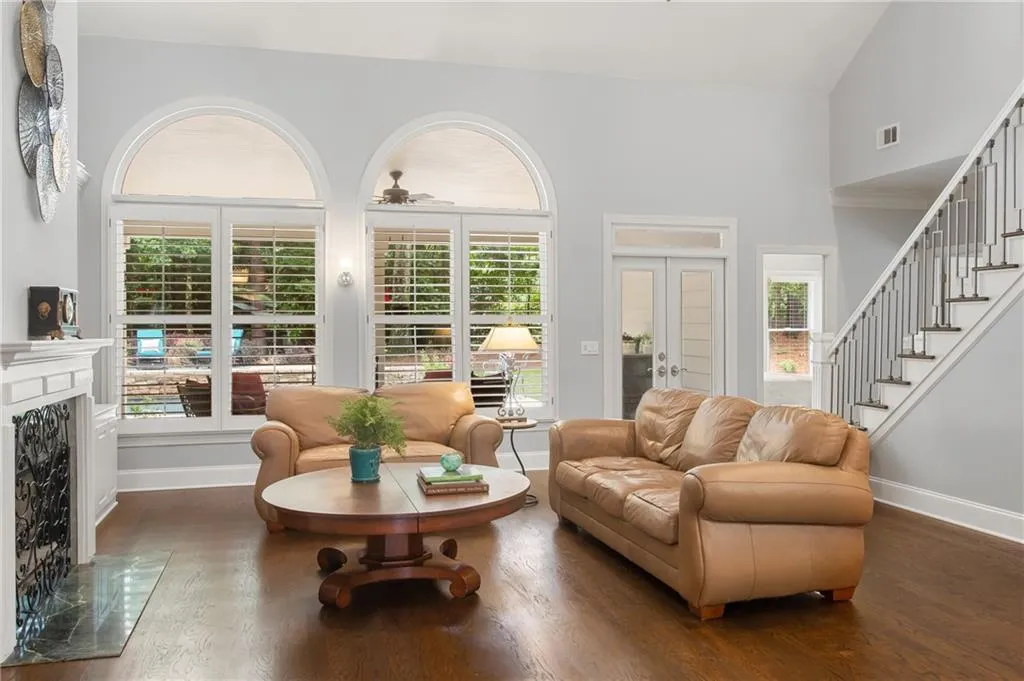 780 Spalding Heights Drive, Sandy Springs, Georgia 30350, 5 Bedrooms Bedrooms, ,4 BathroomsBathrooms,Residential,Sold,780 Spalding Heights Drive,6902964 780 Spalding Heights Drive, Sandy Springs, Georgia 30350, 5 Bedrooms Bedrooms, ,4 BathroomsBathrooms,Residential,Sold,780 Spalding Heights Drive,6902964