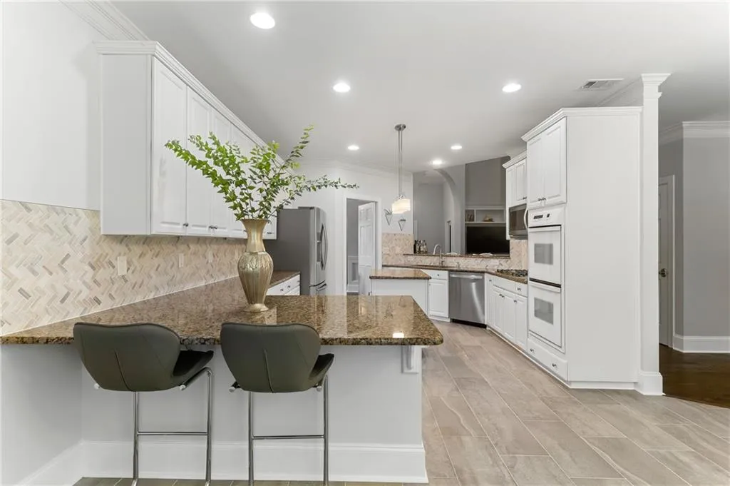 780 Spalding Heights Drive, Sandy Springs, Georgia 30350, 5 Bedrooms Bedrooms, ,4 BathroomsBathrooms,Residential,Sold,780 Spalding Heights Drive,6902964 780 Spalding Heights Drive, Sandy Springs, Georgia 30350, 5 Bedrooms Bedrooms, ,4 BathroomsBathrooms,Residential,Sold,780 Spalding Heights Drive,6902964