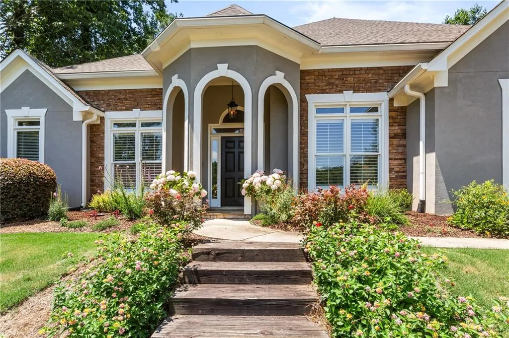 780 Spalding Heights Drive, Sandy Springs, Georgia 30350, 5 Bedrooms Bedrooms, ,4 BathroomsBathrooms,Residential,Sold,780 Spalding Heights Drive,6902964 780 Spalding Heights Drive, Sandy Springs, Georgia 30350, 5 Bedrooms Bedrooms, ,4 BathroomsBathrooms,Residential,Sold,780 Spalding Heights Drive,6902964