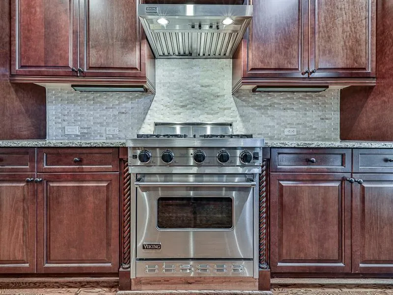 5562 High Point Road, Atlanta, Georgia 30342, 4 Bedrooms Bedrooms, ,4 BathroomsBathrooms,Residential,Sold,5562 High Point Road,7460502