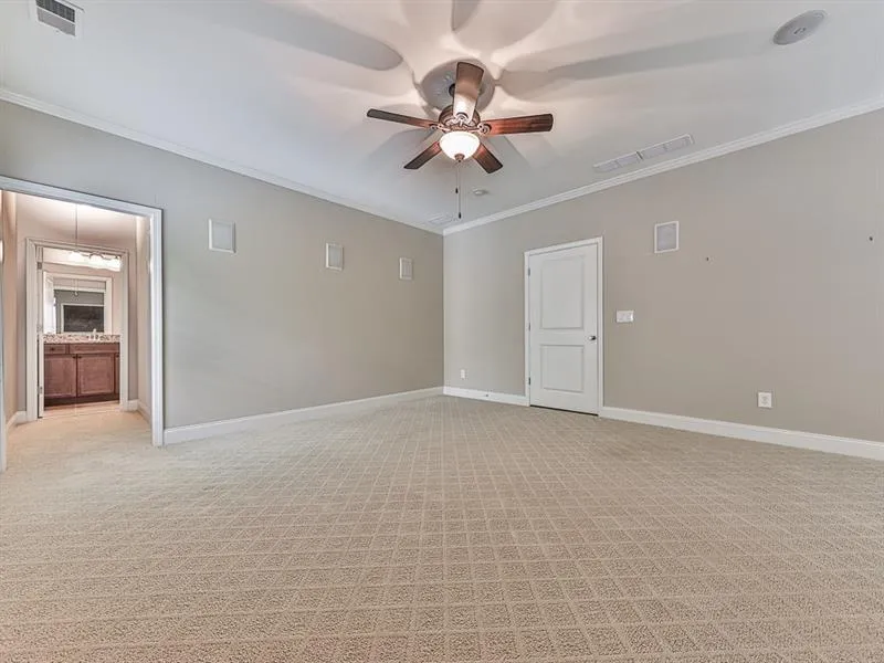 5562 High Point Road, Atlanta, Georgia 30342, 4 Bedrooms Bedrooms, ,4 BathroomsBathrooms,Residential,Sold,5562 High Point Road,7460502