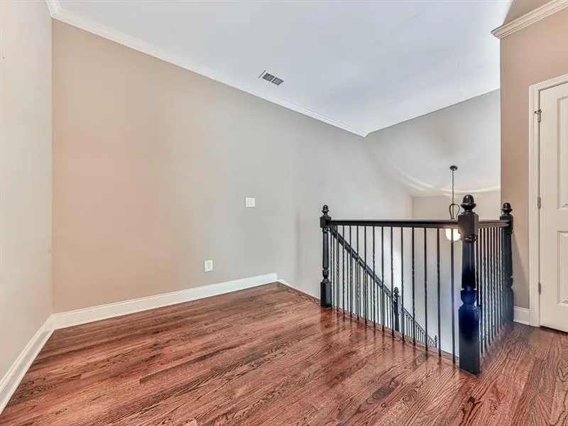 5562 High Point Road, Atlanta, Georgia 30342, 4 Bedrooms Bedrooms, ,4 BathroomsBathrooms,Residential,Sold,5562 High Point Road,7460502