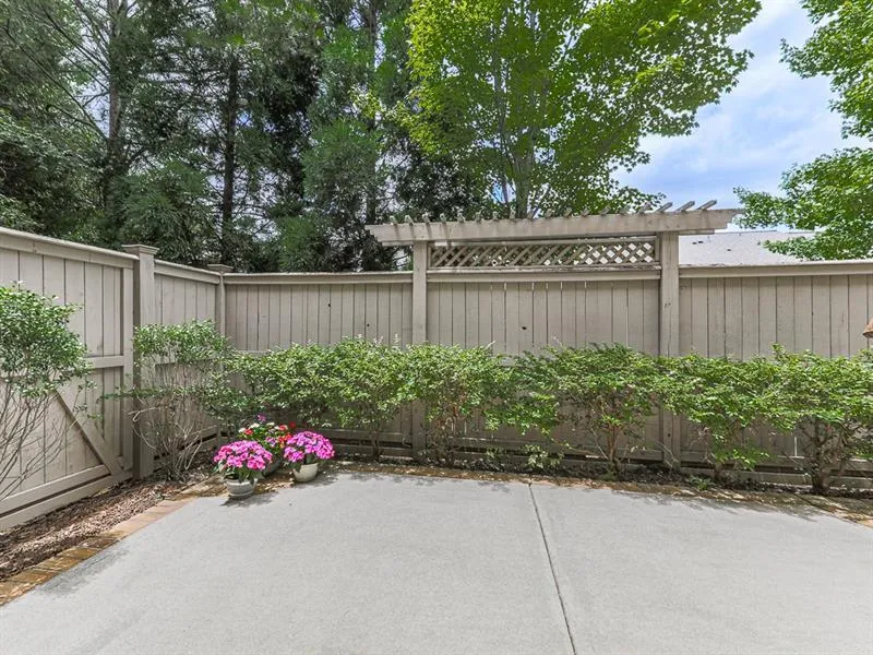 5562 High Point Road, Atlanta, Georgia 30342, 4 Bedrooms Bedrooms, ,4 BathroomsBathrooms,Residential,Sold,5562 High Point Road,7460502