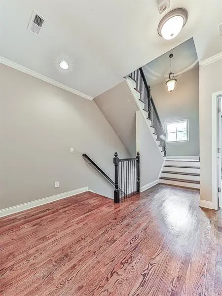 5562 High Point Road, Atlanta, Georgia 30342, 4 Bedrooms Bedrooms, ,4 BathroomsBathrooms,Residential,Sold,5562 High Point Road,7460502