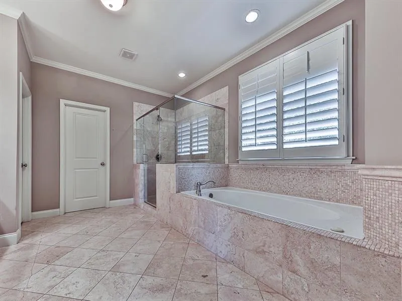 5562 High Point Road, Atlanta, Georgia 30342, 4 Bedrooms Bedrooms, ,4 BathroomsBathrooms,Residential,Sold,5562 High Point Road,7460502