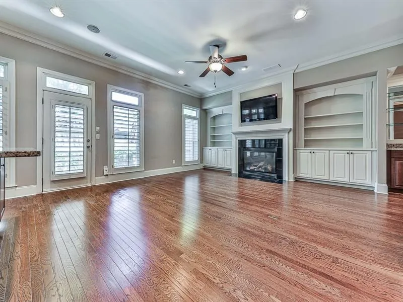 5562 High Point Road, Atlanta, Georgia 30342, 4 Bedrooms Bedrooms, ,4 BathroomsBathrooms,Residential,Sold,5562 High Point Road,7460502