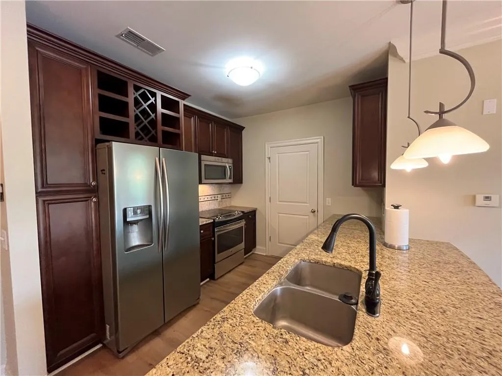 901 Abernathy Road Unit 4050, Atlanta, Georgia 30328, 3 Bedrooms Bedrooms, ,2 BathroomsBathrooms,Residential,Sold,901 Abernathy Road Unit 4050,7065842