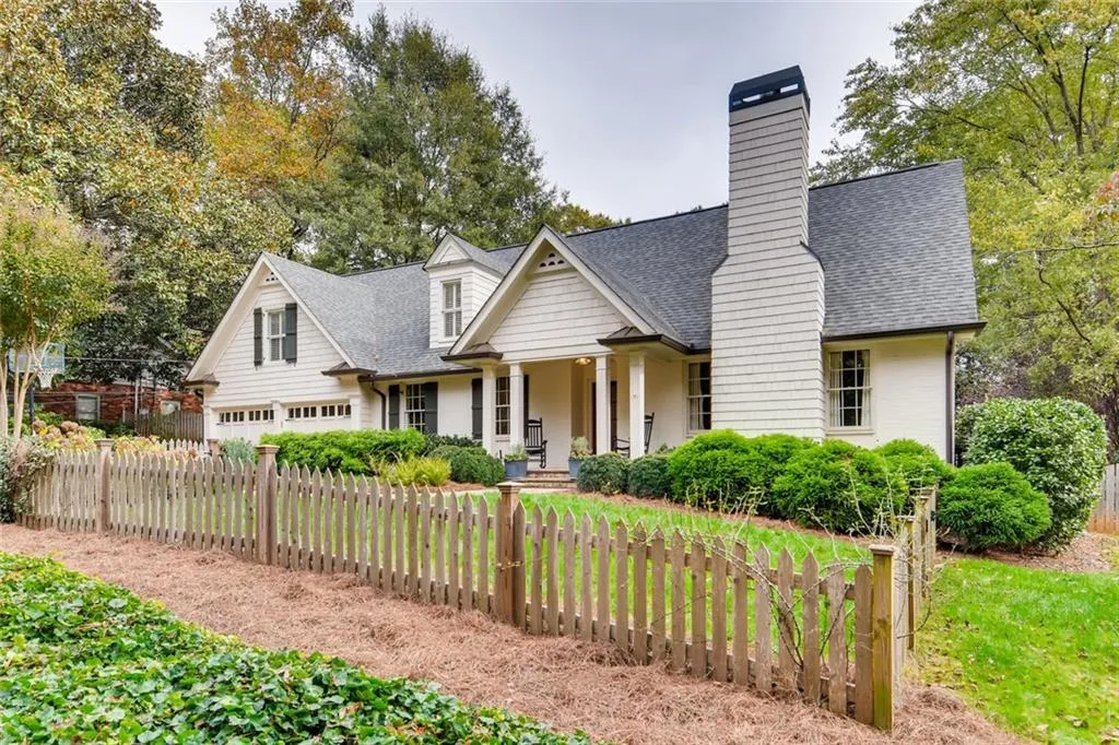 4611 Dalmer Road, Atlanta, Georgia 30342, 4 Bedrooms Bedrooms, ,4 BathroomsBathrooms,Residential,Sold,4611 Dalmer Road,6639653