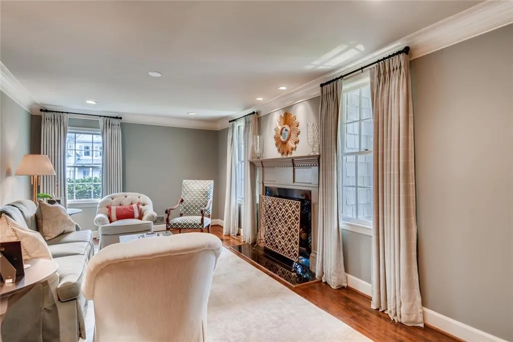 4611 Dalmer Road, Atlanta, Georgia 30342, 4 Bedrooms Bedrooms, ,4 BathroomsBathrooms,Residential,Sold,4611 Dalmer Road,6639653