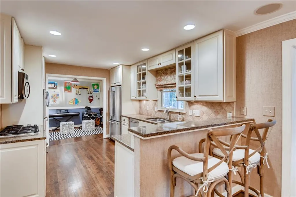 4611 Dalmer Road, Atlanta, Georgia 30342, 4 Bedrooms Bedrooms, ,4 BathroomsBathrooms,Residential,Sold,4611 Dalmer Road,6639653