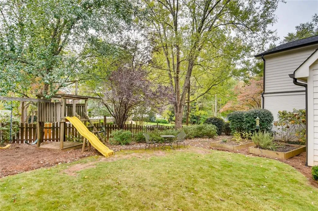 4611 Dalmer Road, Atlanta, Georgia 30342, 4 Bedrooms Bedrooms, ,4 BathroomsBathrooms,Residential,Sold,4611 Dalmer Road,6639653