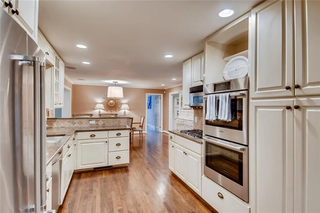 4611 Dalmer Road, Atlanta, Georgia 30342, 4 Bedrooms Bedrooms, ,4 BathroomsBathrooms,Residential,Sold,4611 Dalmer Road,6639653